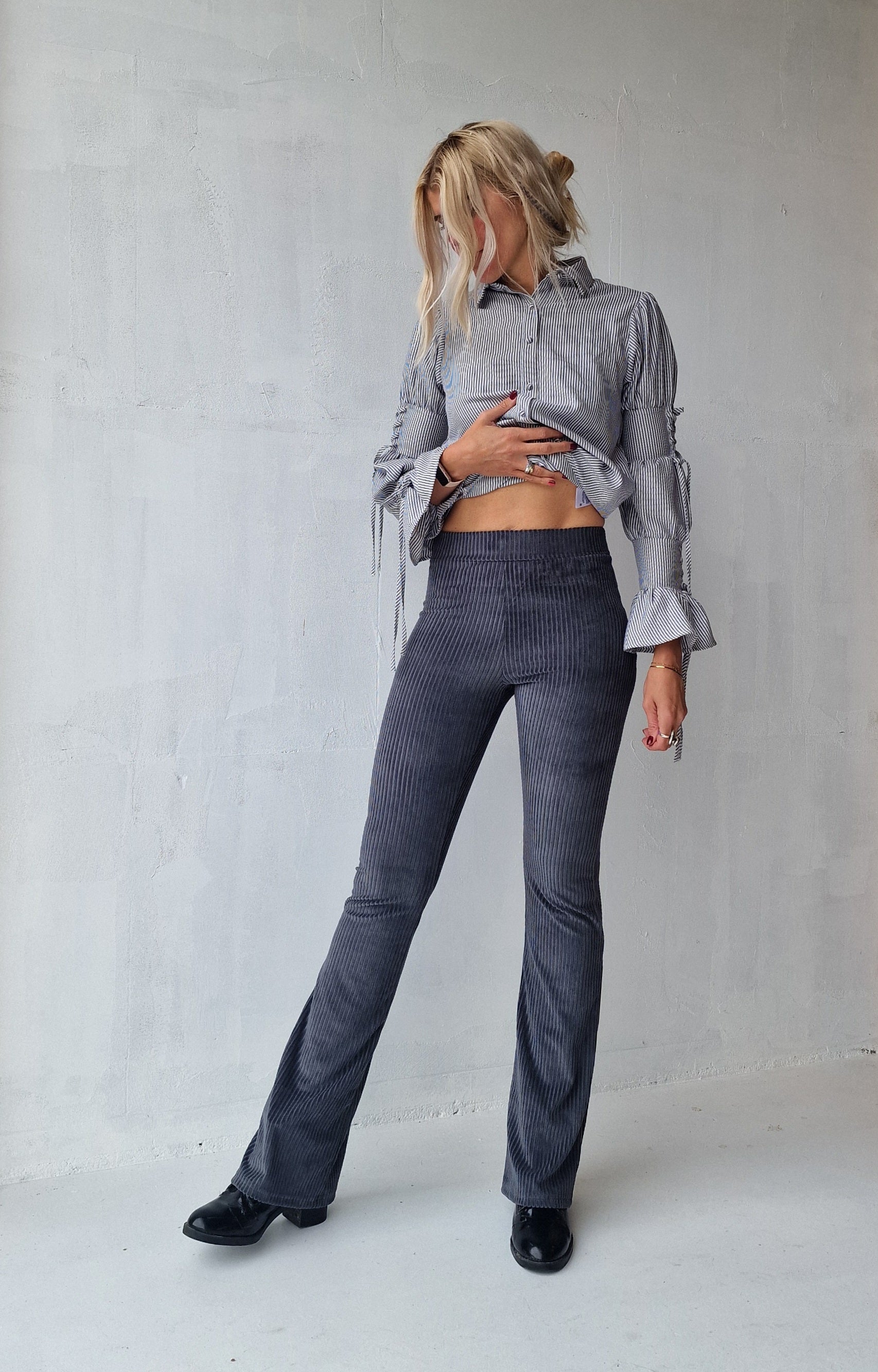 Extra lange flared legging | rib grijs | tall | lengtemaat 36