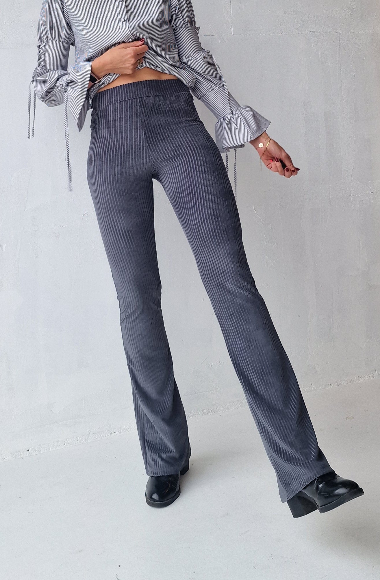 Extra lange flared legging | rib grijs | tall | lengtemaat 36