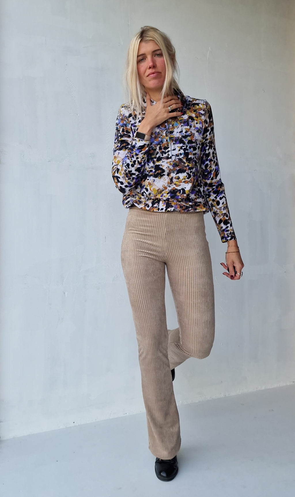 Extra lange flared legging | rib taupe | tall | lengtemaat 36