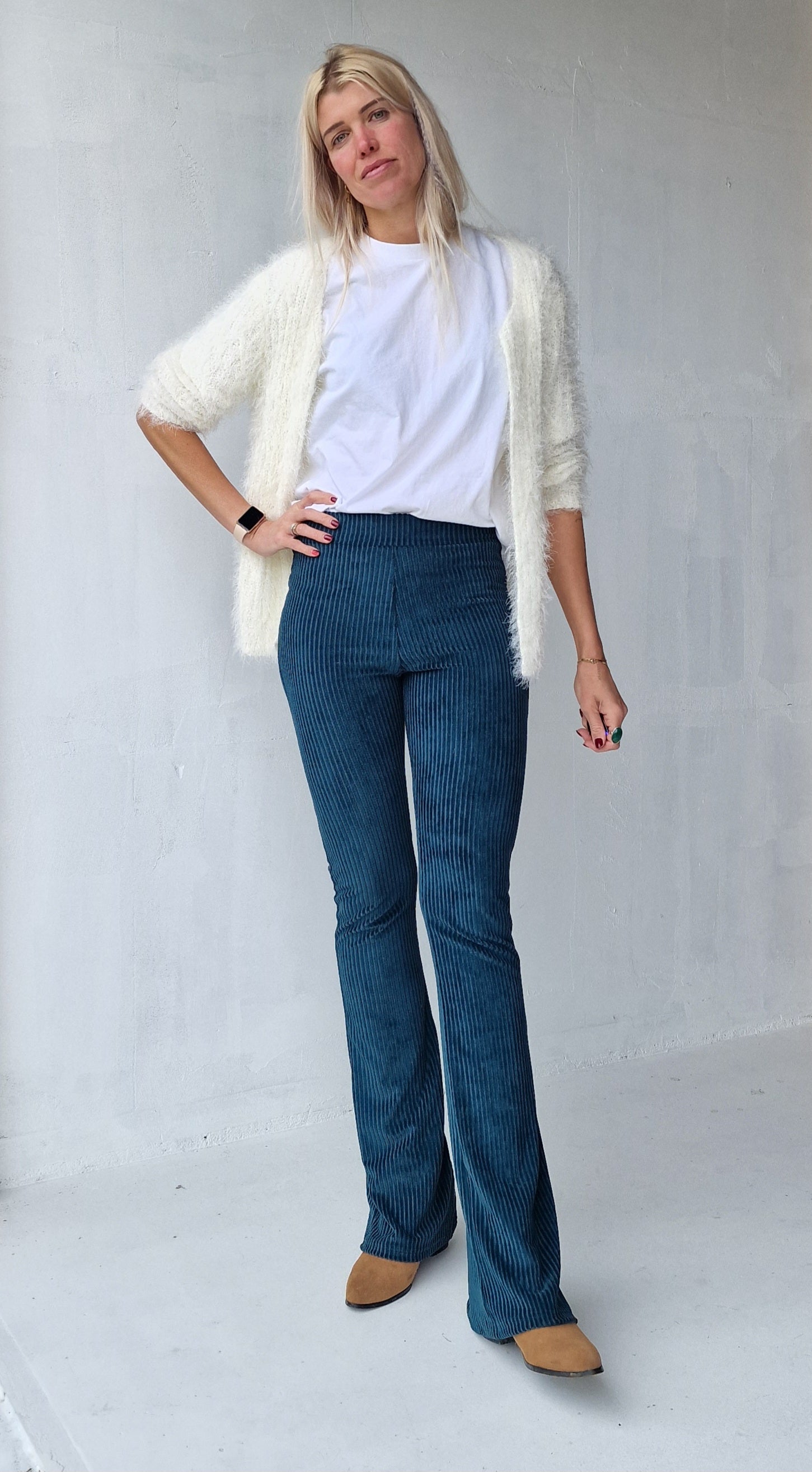 Extra lange flared legging | rib petrol | tall | lengtemaat 36