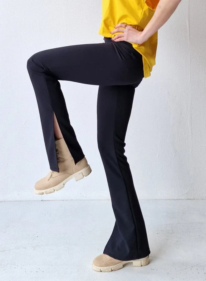 Extra lange flared broek met split | Zwart| tall | Lengtemaat 32, 34 en 36