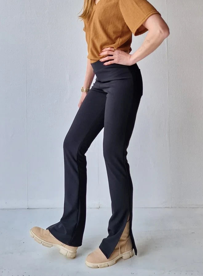 Extra lange flared broek met split | Zwart| tall | Lengtemaat 32, 34 en 36