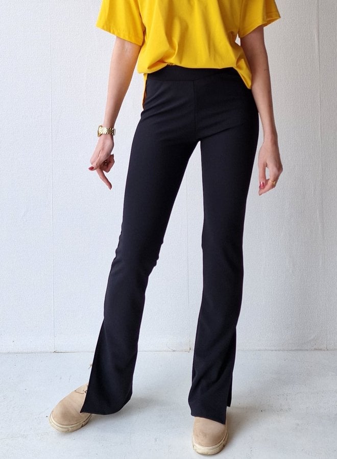 Extra lange flared broek met split | Zwart| tall | Lengtemaat 32, 34 en 36