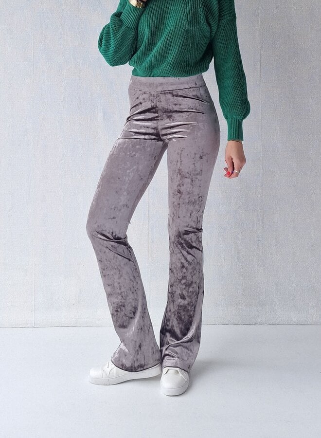 Extra lange flared broek | velvet taupe | tall | Lengtemaat 32, 34 en 36