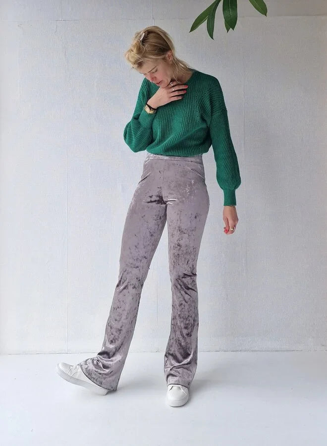 Extra lange flared broek | velvet taupe | tall | Lengtemaat 32, 34 en 36