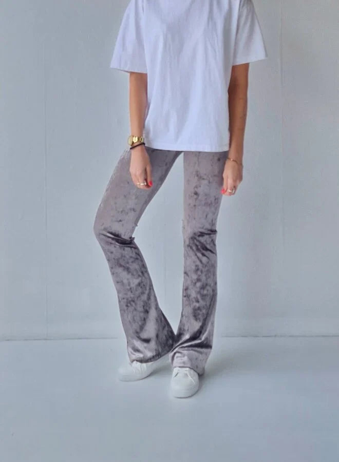 Extra lange flared broek | velvet taupe | tall | Lengtemaat 32, 34 en 36