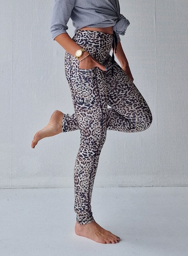 Extra lange sportlegging | steekzak & koordje | leopardprint | tall | lengtemaat 32, 34 en 36