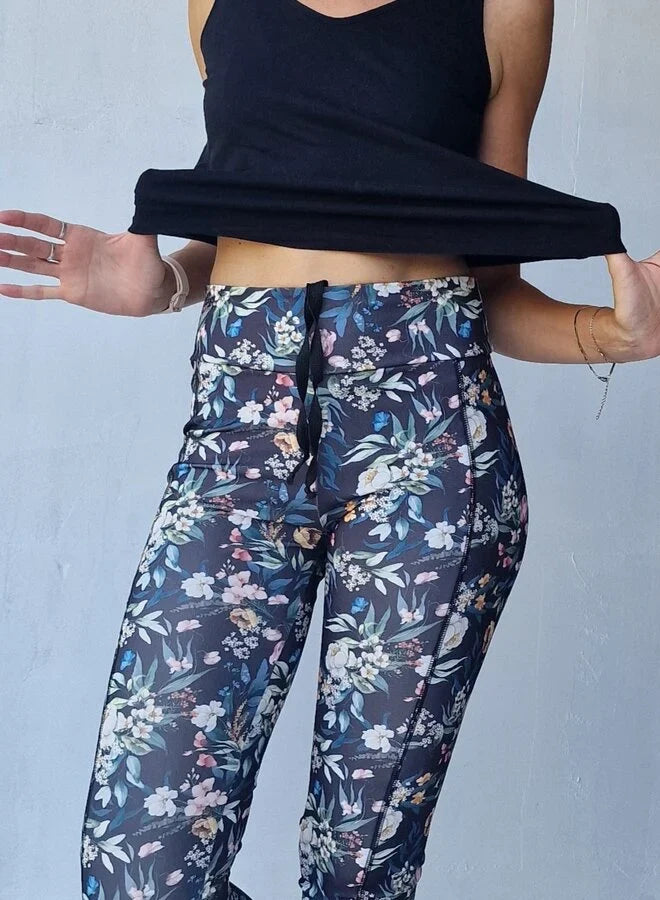 Lange sportlegging | met steekzak & koordje | black / flowers
