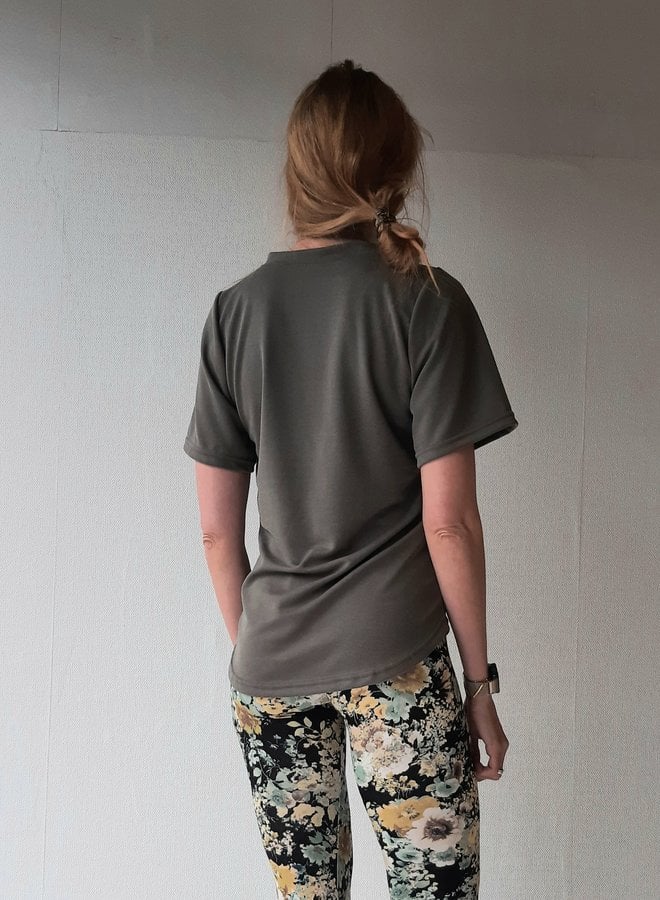 V-hals shirt Charlie | olijfgroen